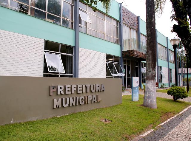 Leia mais sobre o artigo Rio Branco do Sul recebe parecer pela irregularidade da prestação de contas de 2016