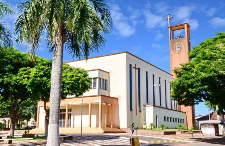 Leia mais sobre o artigo Desvio de função de servidor resulta em aplicação de multa ao Prefeito de Marumbi