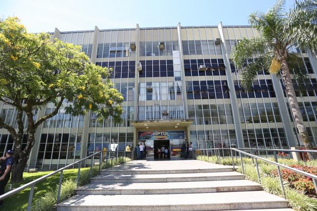 Leia mais sobre o artigo Extrato do Edital de licitação deve ser publicado em jornal de grande circulação