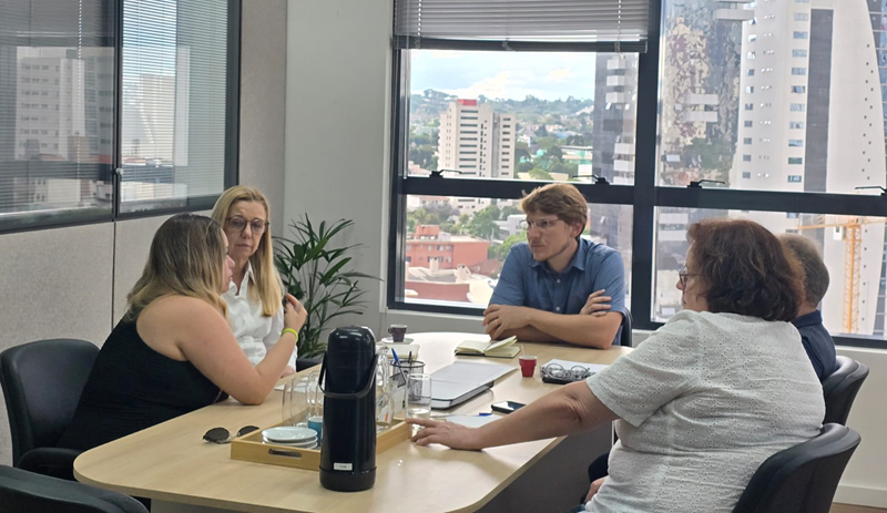 Leia mais sobre o artigo Reunião: CGM recebeu a diretora-geral do MPC-PR para discutir o Diagnóstico de Maturidade do Controle Interno dos Municípios do Paraná