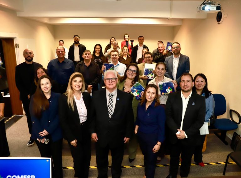 MPC-PR apresenta programa de Educação Fiscal nas Escolas durante encontro da COMESP