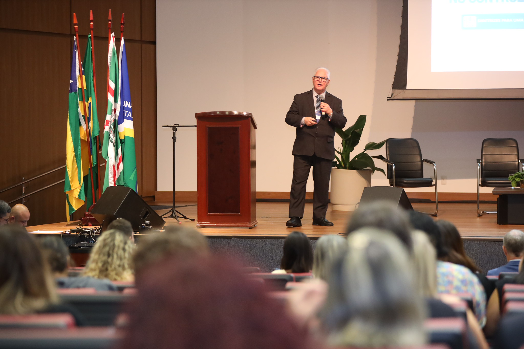 Leia mais sobre o artigo MPC-PR participa de fórum nacional sobre acessibilidade, inovação e inclusão no controle externo